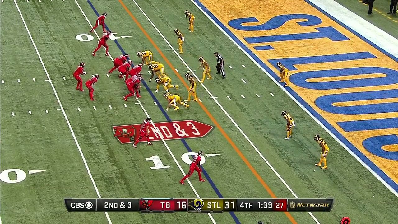 2015 - Buccaneers Jameis Winston connects with Austin Seferian-Jenkins for TD
