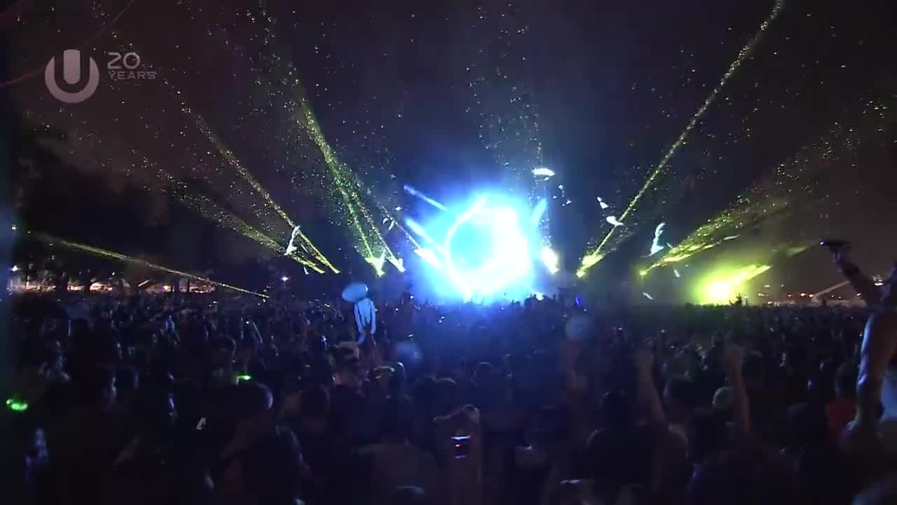 sOfUltra - Above & Beyond DJ Backwards in the Pouring Rain