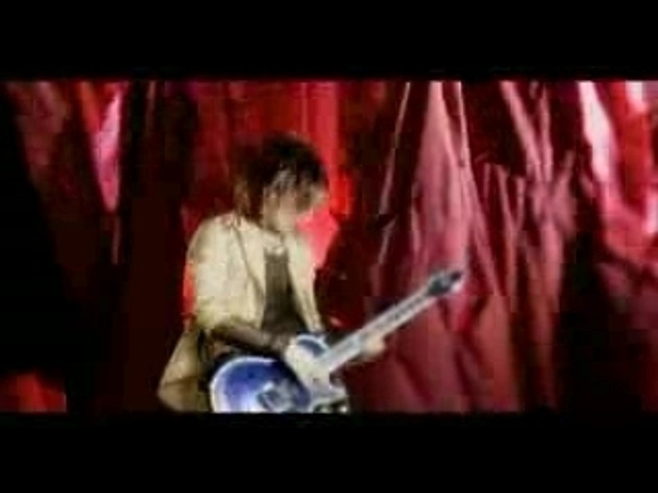 Lolita23q - Red Room