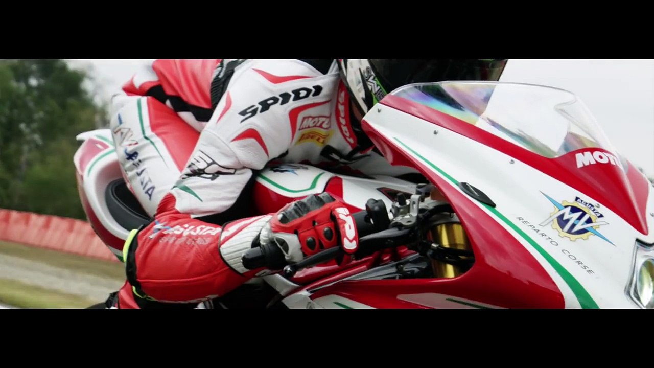 Leon Camier testa a MV Agusta F4 RC