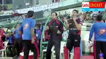 Shahid Afridi 2 six on 2 ball match winning in #bpl