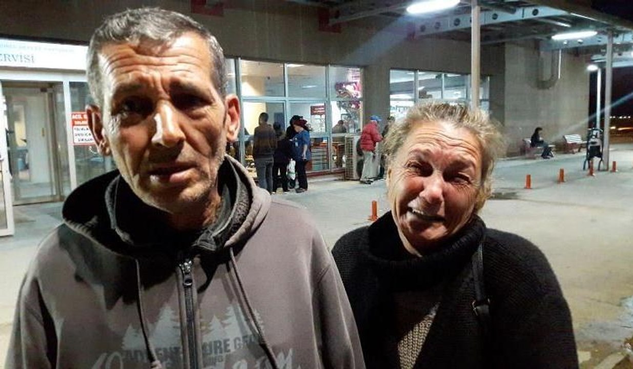 Çocuklarının kendilerini sokağa attığını iddia eden çift hastanede kalıyor