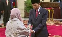 Presiden Anugerahkan Gelar Pahlawan Nasional