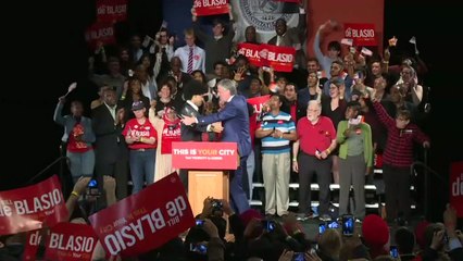 Reelecto alcalde demócrata de Nueva York desafía a Trump