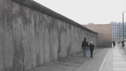 Berlín conmemora los 28 años de la caída del Muro