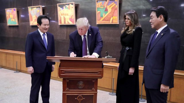 현충원 참배 끝으로 25년 만의 방한 일정 마무리 / YTN