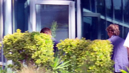 PILOTI ITALIAN JEP DESHMI KONTRADIKTORE, GUIDO GUIDIT I SEKUESTROHET PASAPORTA, MBAHET NEN VEZHGIM L