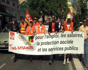 Syndicats et travailleurs ont battu le pavé