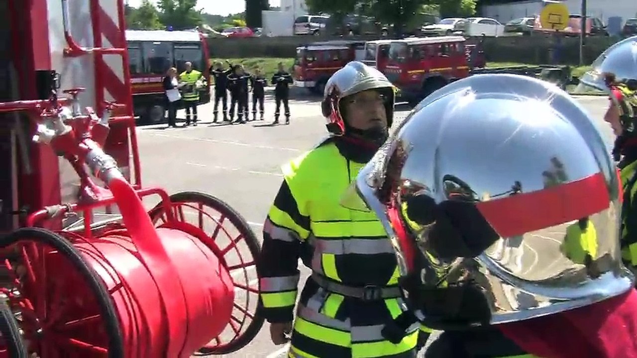 Ils sont prêts à passer pompiers professionnels! (vidéos)