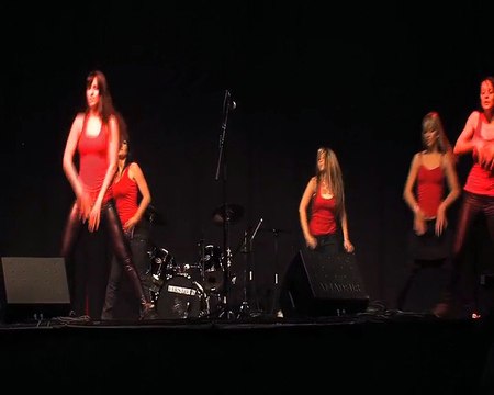 Martigues: les lycéens font leur bal!