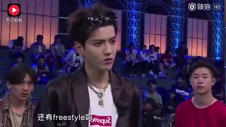 吴亦凡眉头一皱发现并不简单：“你有freestyle吗”哈哈哈哈~