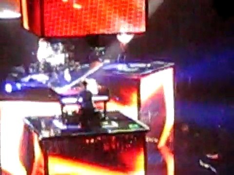 Muse - Feeling Good, Sportpaleis, Antwerp, Belgium 11/2/2009