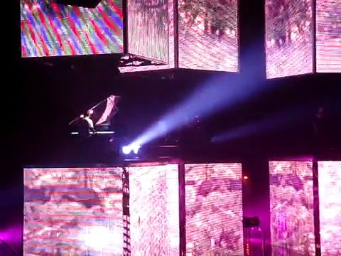 Muse - Feeling Good, Sheffield Arena, Sheffield, UK 11/4/2009