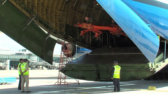 Une station d'eau potable de 67 tonnes décolle de Marignane direction le Congo (vidéo)