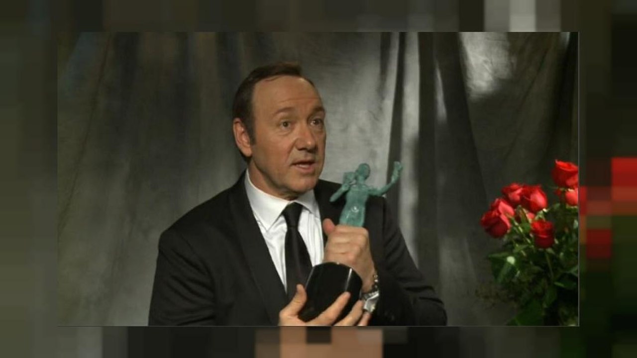 Ancora accuse, Spacey cacciato dal set
