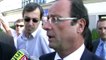 François Hollande à son arrivée à Berre avant la rencontre avec l'intersyndicale de la raffinerie