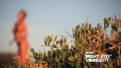 The cute Kate Upton in tiny Bikini!