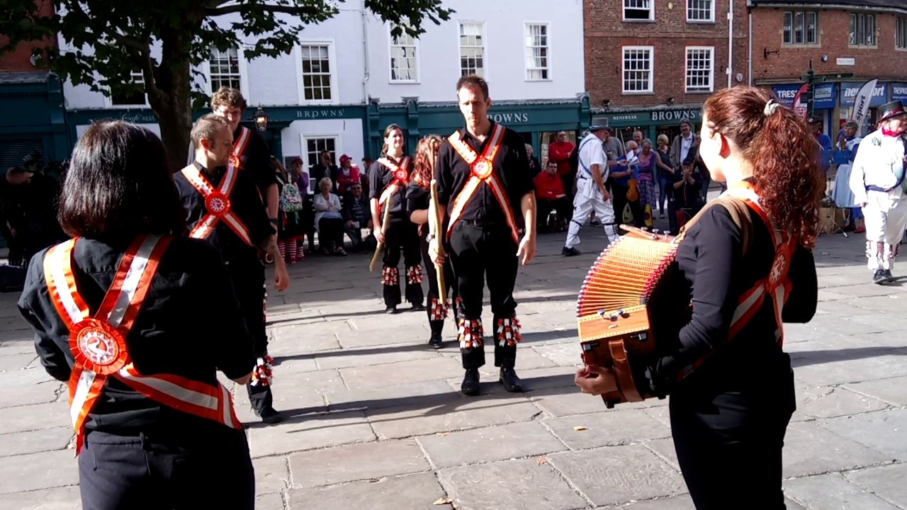 MORRIS DANCERS vid 55