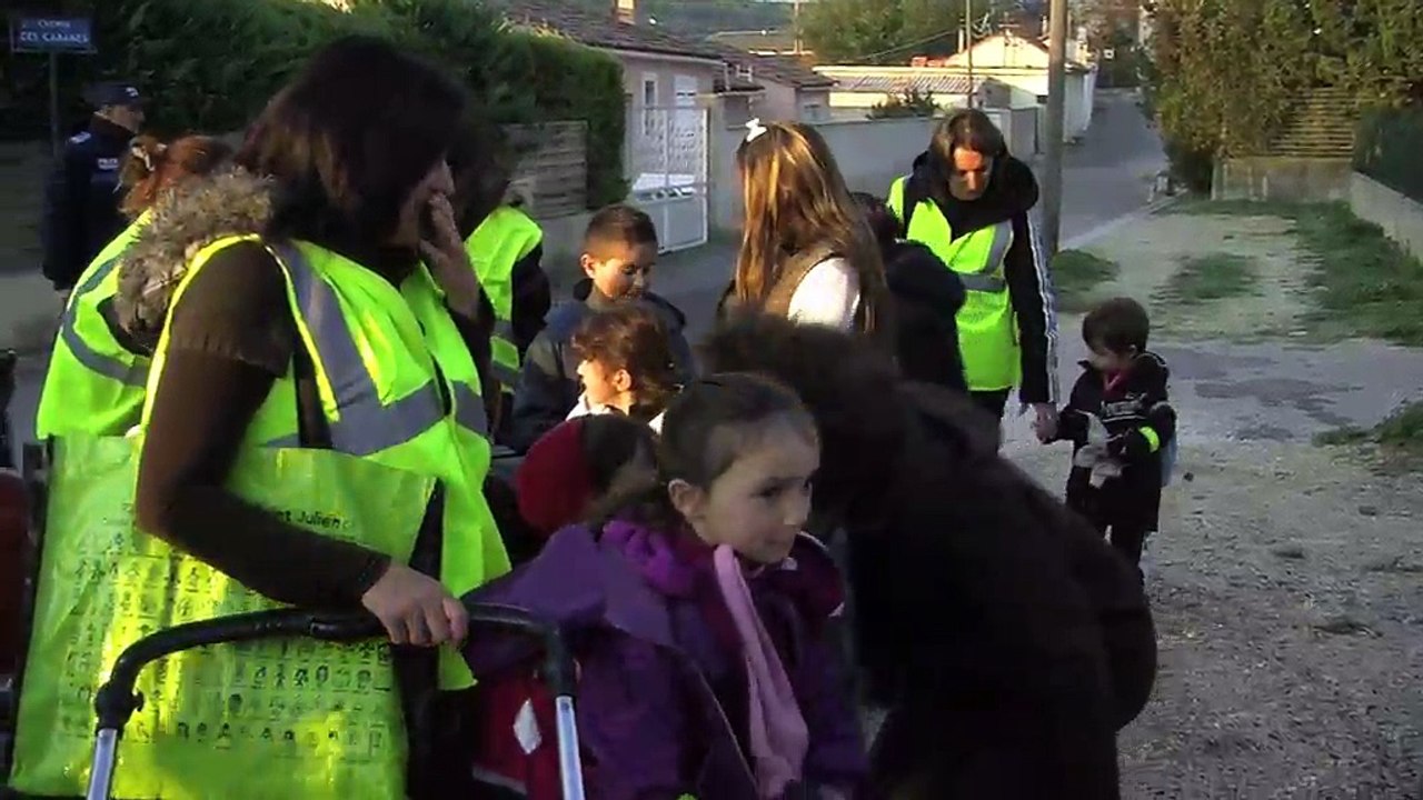 Annie Kinas adjointe au maire déléguée à l'enseignement a accompagné ce pedibus.