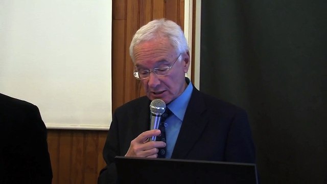 L'intervention du maire de Martigues Gaby Charroux à la tribune.