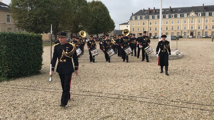La musique militaire des transmissions en cérémonie