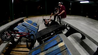 MAKING SPOTS WITH PALLETS (BMX)