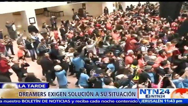Protestas frente al Congreso de EE. UU. para exigir el debate y aprobación del proyecto migratorio DACA
