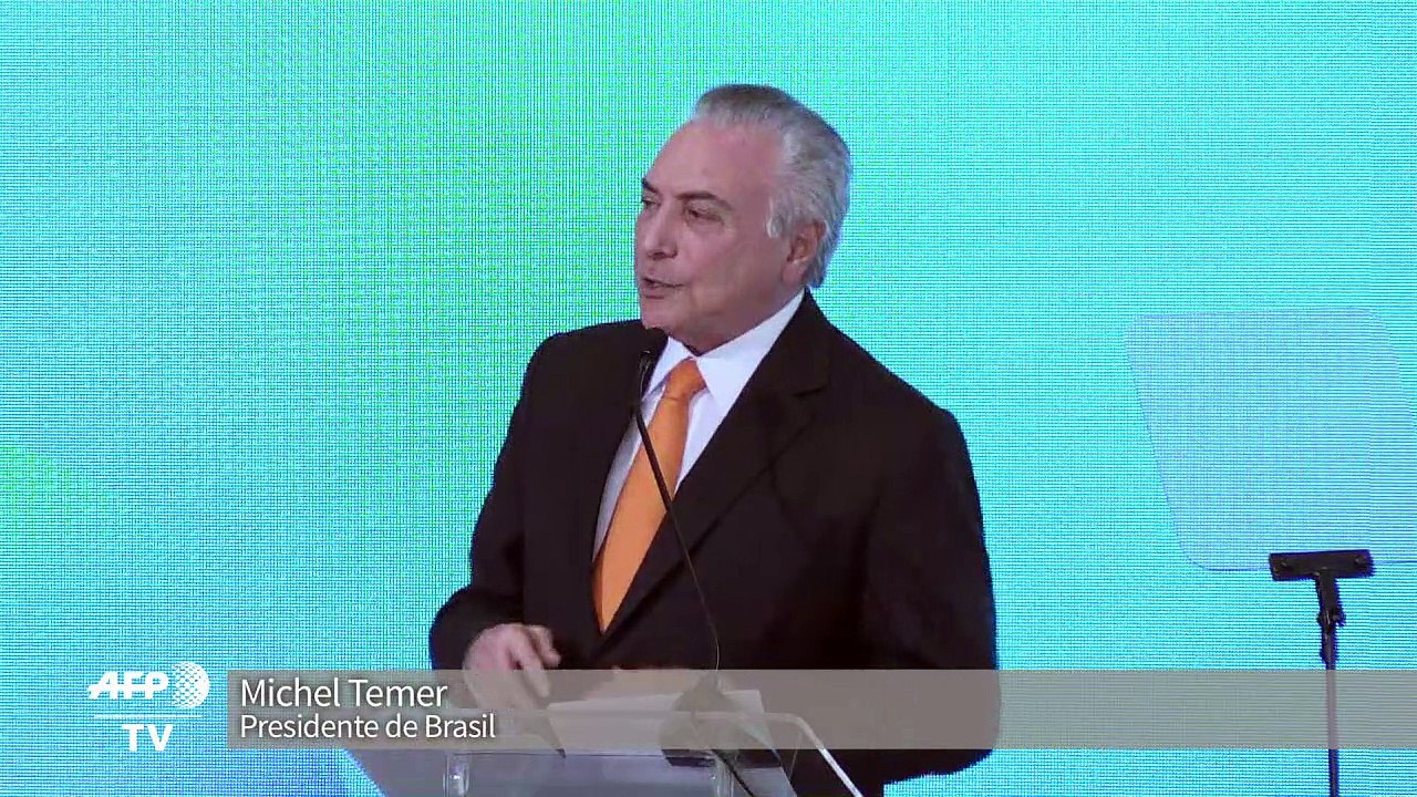 Temer anuncia obras y defiende reforma para las jubilaciones