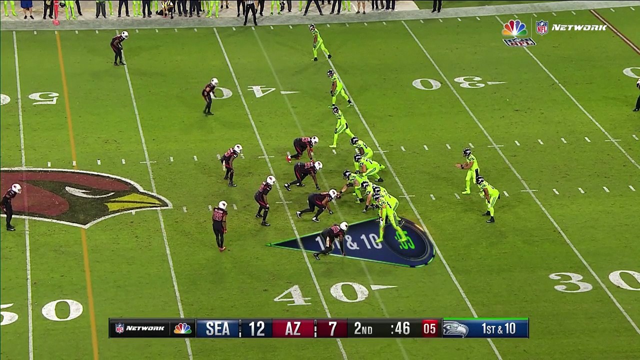 Seattle Seahawks quarterback Russell Wilson dials LONG distance to wide receiver Paul Richardson for diving catch