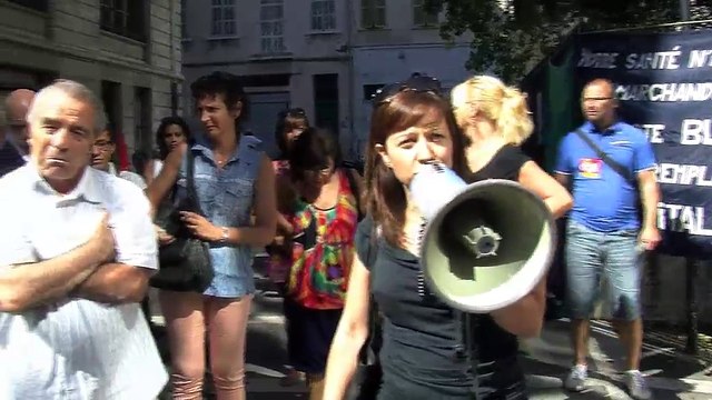 Centres de Santé Hélène Honde, représentante Cgt, présente le compte rendu de l'audience