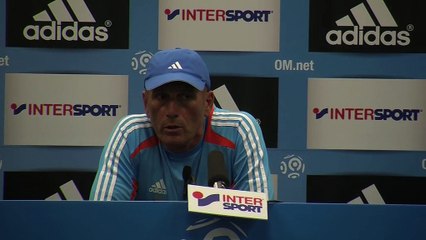 Elie Baup, le coach de l'OM veut que ses joueurs aient du plaisir