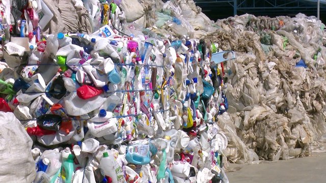 MINISTRI KOKA POHON SE NUK KA ASNJE RREZIK PER SHQIPERINE, “KONTROLL I RREPTE NE DOGANA PER MBETJET”