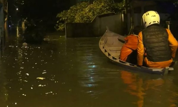 Banjir Meluas, Warga Mulai Mengungsi