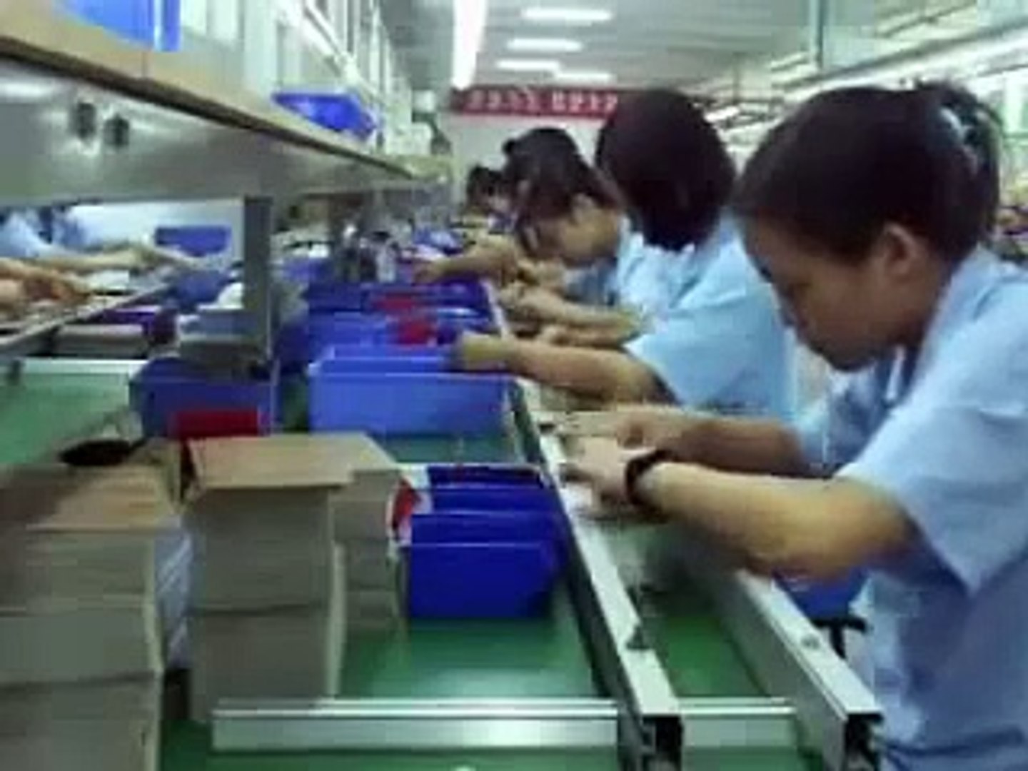 ⁣Пайка печатных плат в Китае