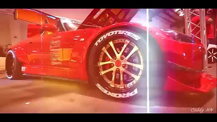 Lambourgini First Look, crazy cars with crazy Girls