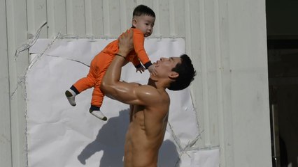 [서울] 내년도 '몸짱 소방관 달력' 판매 개시 / YTN