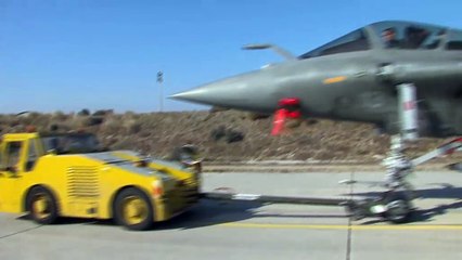 Capitaine de Corvette Marc "B",  surnom "Yoyo", cdt adj 11F au micro de H Sylvestre.