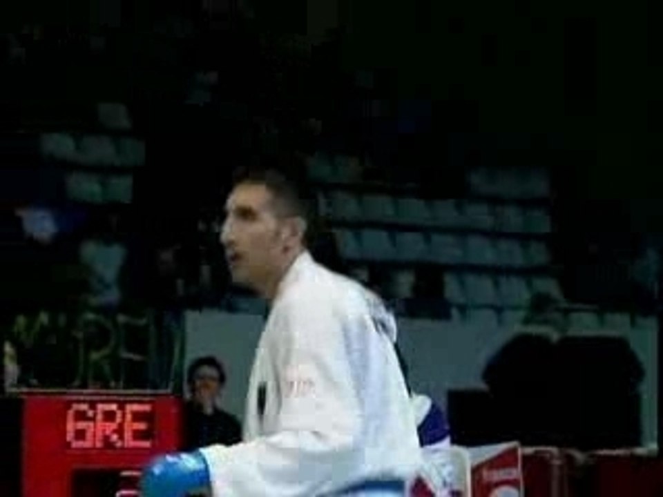 Karate Open de Paris 2005  MESSAOUD HAMMOU vs Papadopoulos