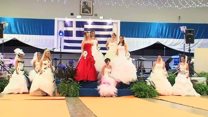 la cape de la reine change d'épaules