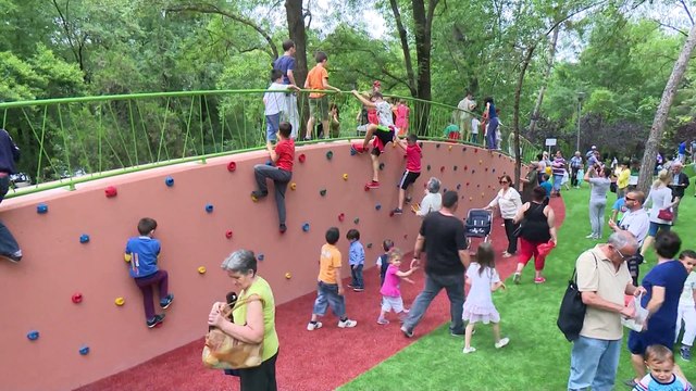 BASHKIA E TIRANES NIS NDERTIMIN E PARQEVE TE LODRAVE PER FEMIJET NE HAPESIRAT BRENDA LAGJEVE LAJM