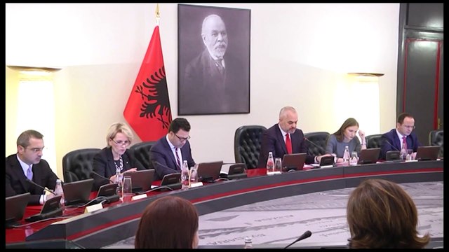 KRYETARI I PD LULZIM BASHA DEKLARON SE LARGIMI I HAXHINASTOS NUK MJAFTON, DUHET TE IKE EDHE EDI RAMA