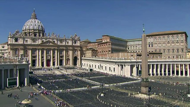 SHENJTERIMI I NENE TEREZES,NIS AKTIVITETET NE VATIKAN NE KUADER TE CEREMONISE KETE TE DIELE LAJM
