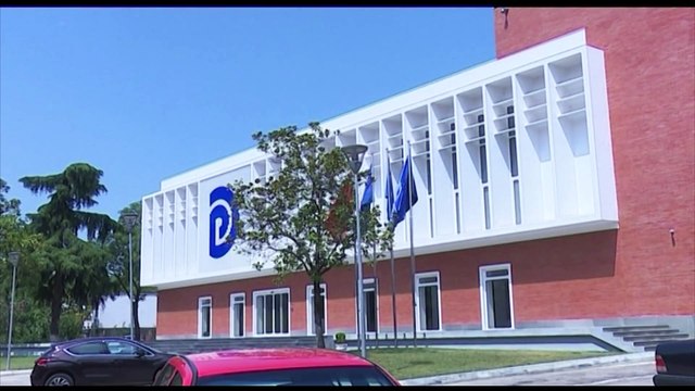 PARTIA DEMOKRATIKE PADIT PENALISHT KRYETARIN E BASHKISE TIRANE PER VDEKJEN E 17 VJEÇARIT NE SHARRE L