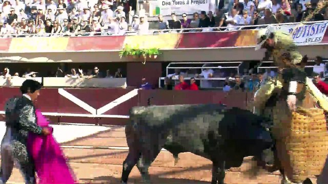 El Fundi, samedi soir, aux arènes d'Istres et interviews