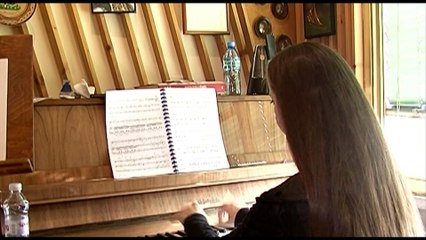 “TKOB” SHENON 60 VJETORIN, KRYEMINISTRI RAMA POHON SE NE JANAR NIS RIKONSTRUKSIONI I TEATRIT KOMBETA