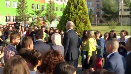 RAMA INSPEKTON INVESTIMET E QEVERISE NE DIVJAKE, “ASKUJT NUK DO I HIQET E DREJTA E STUDIMIT” LAJM