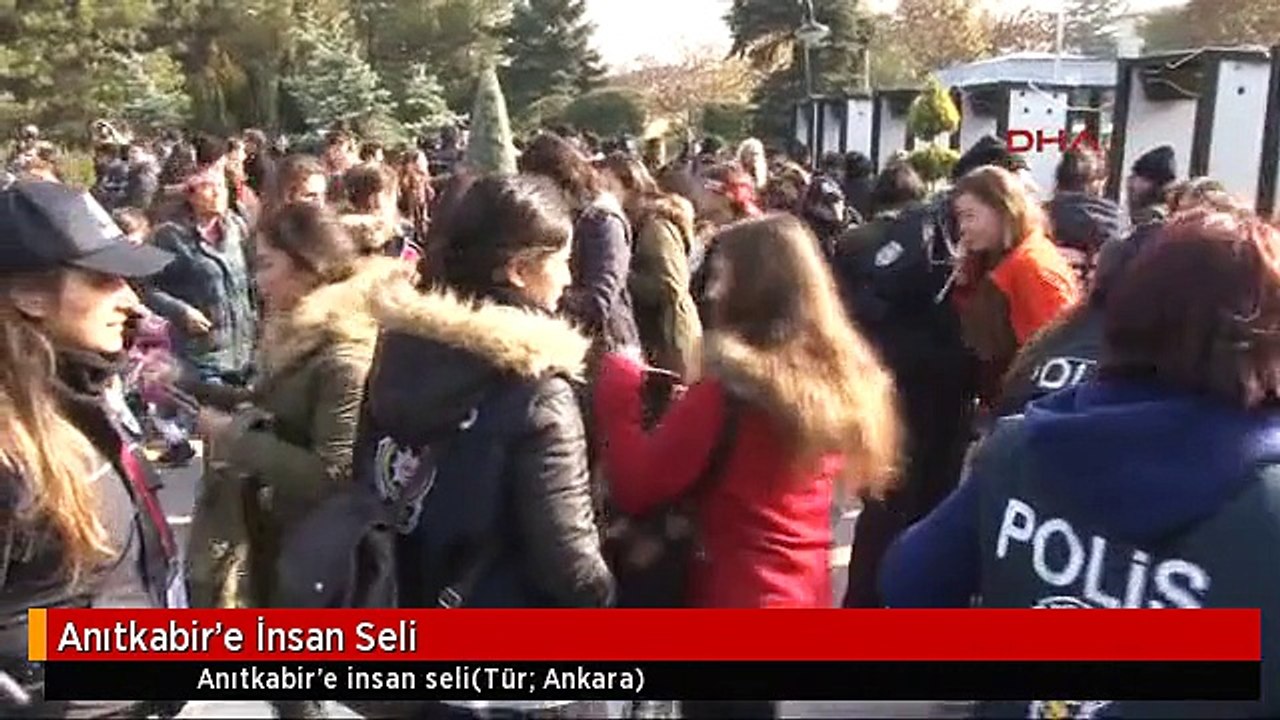 Anıtkabir'e İnsan Seli