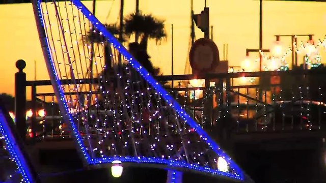 Joeyuses fêtes 2012 avec Martigues Iluminée (Images RReponty, Maritima médias)