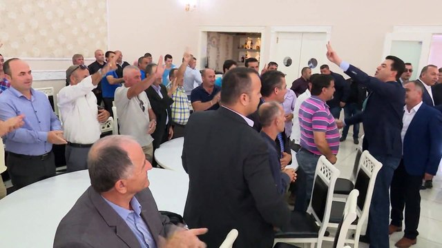 LULZIM BASHA AKUZON EDI RAMEN SE ME FJALIMIN E TIJ PREU ZERIN E PROTESTES SE QYTETAREVE LAJM