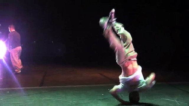 Répétitions de Brahim Bouchelaghem cet après-midi aux Salins